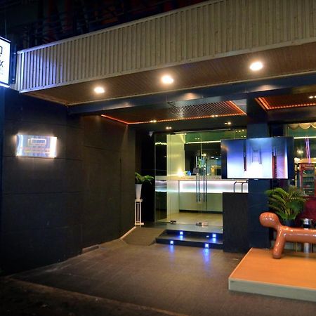 De Lux Bangkok Hotel Екстер'єр фото