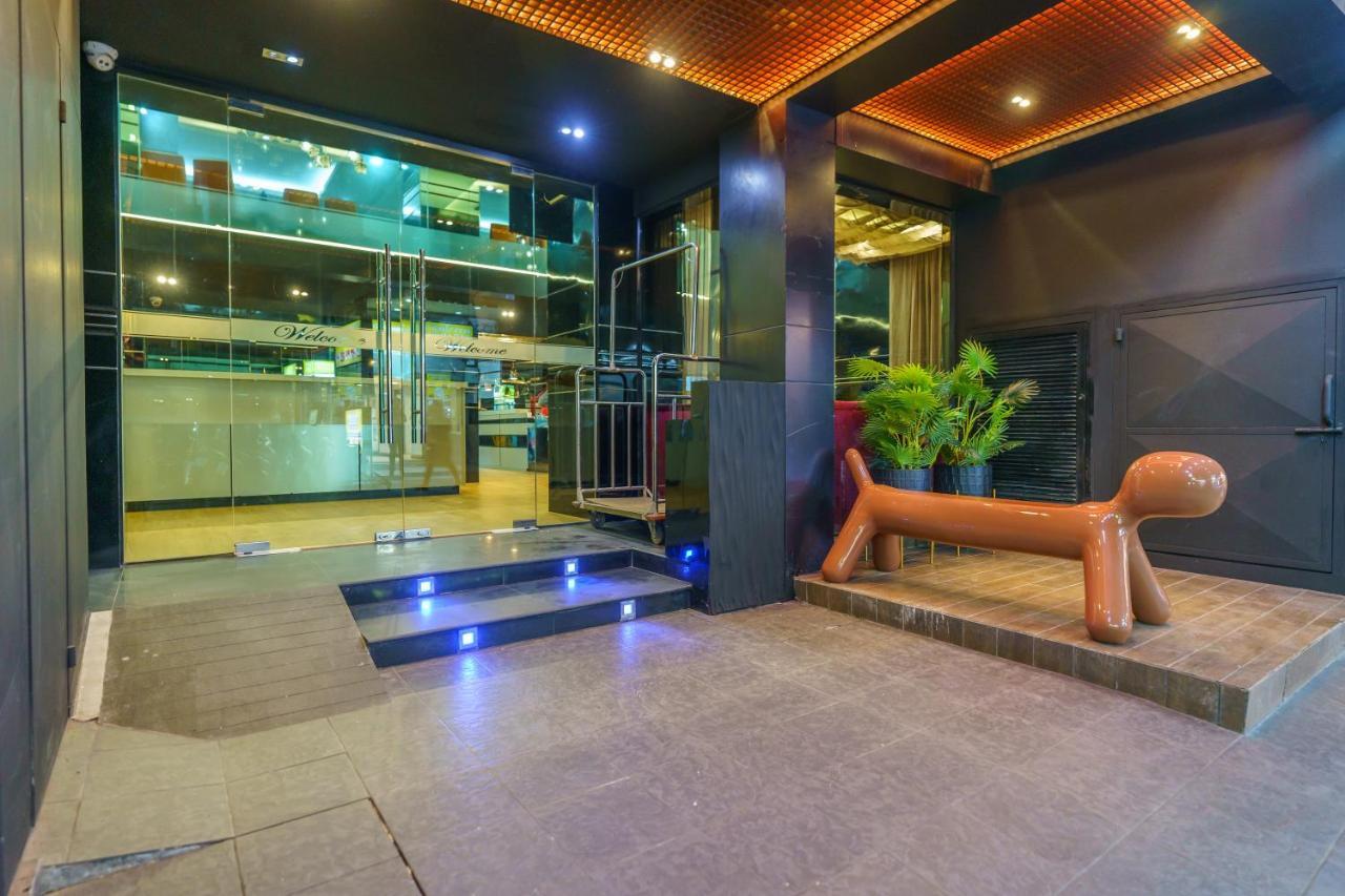 De Lux Bangkok Hotel Екстер'єр фото