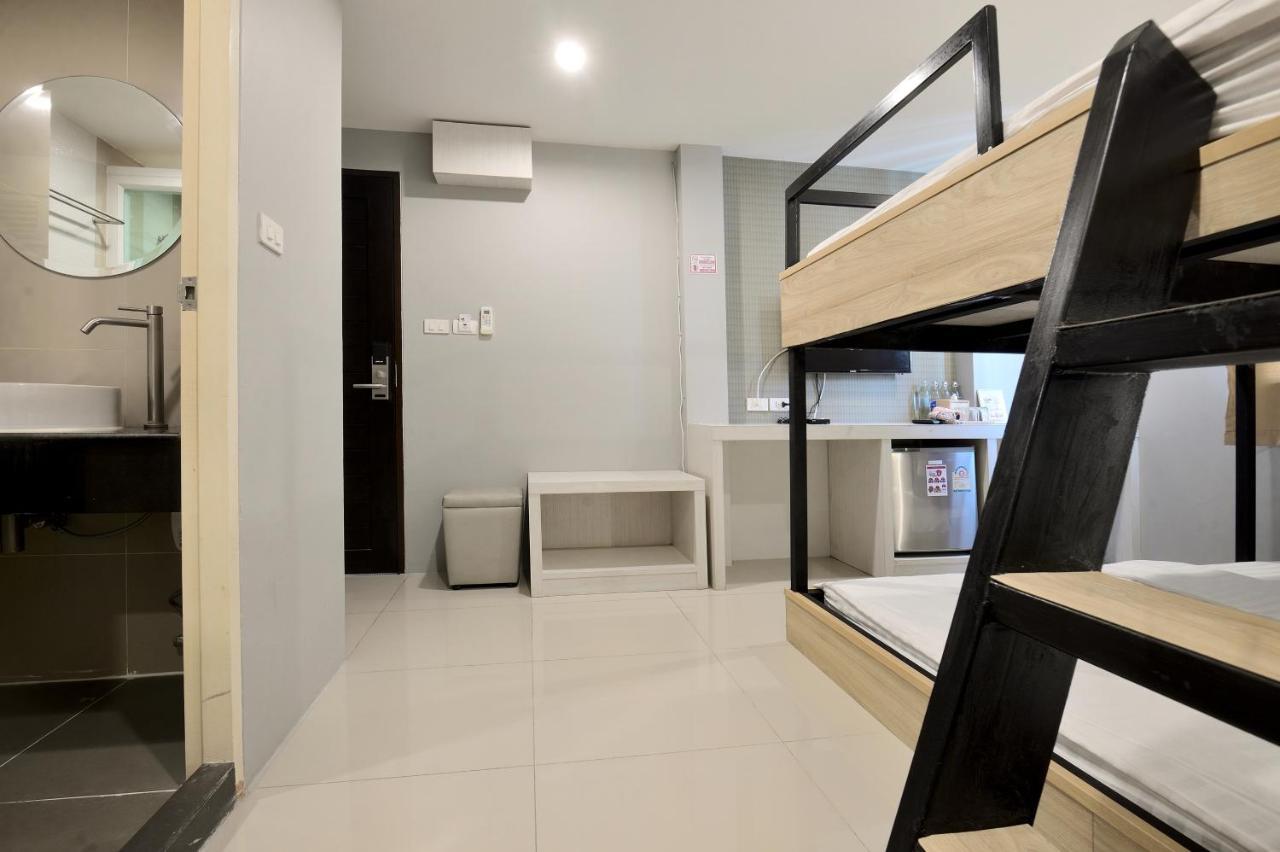 De Lux Bangkok Hotel Екстер'єр фото
